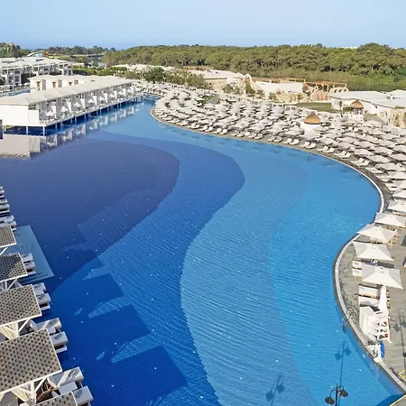 Titanic Deluxe Golf Resort 5*