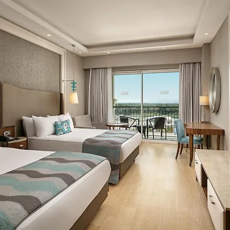 Resort Titanic Deluxe Golf